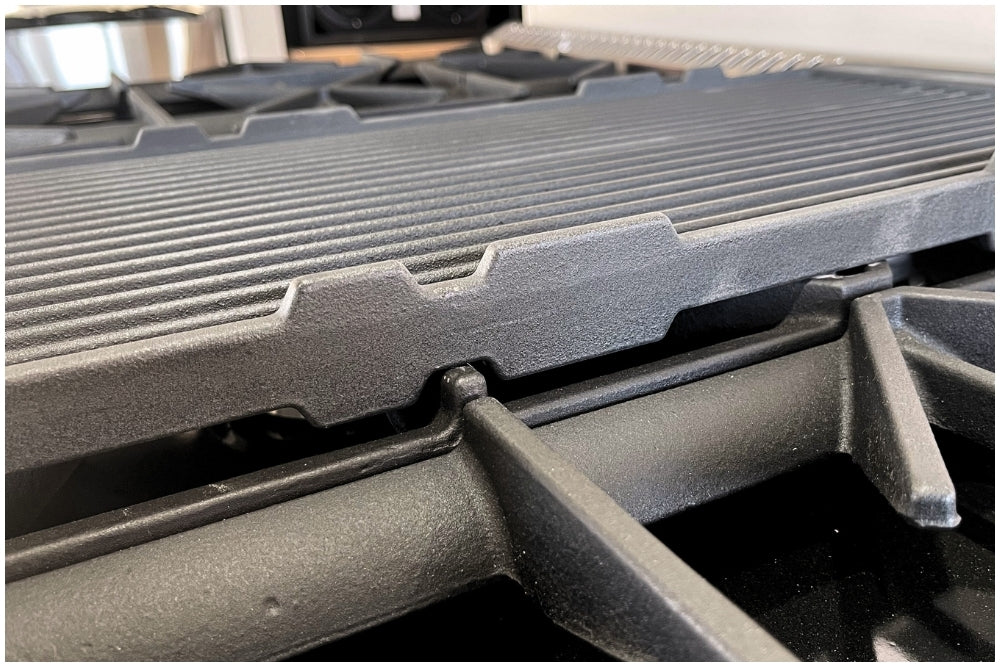 CAST IRON REVERSIBLE GRILL/GRIDDLE
